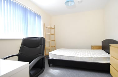 Quaker Lane, Peverell, Plymouth - Image 2